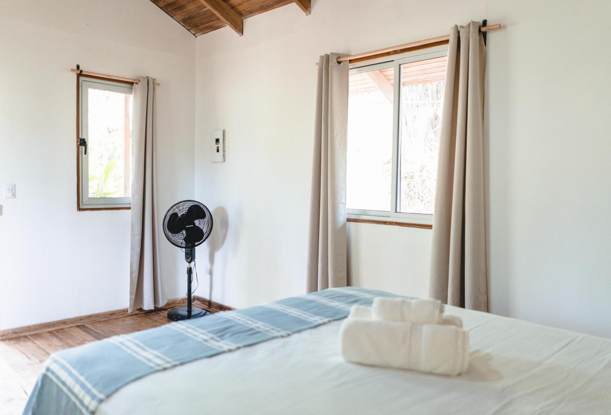 Cuatro Vientos Lodge & Apartments - Mal Pais, Costa Rica Playa Santa Teresa  Chambre photo