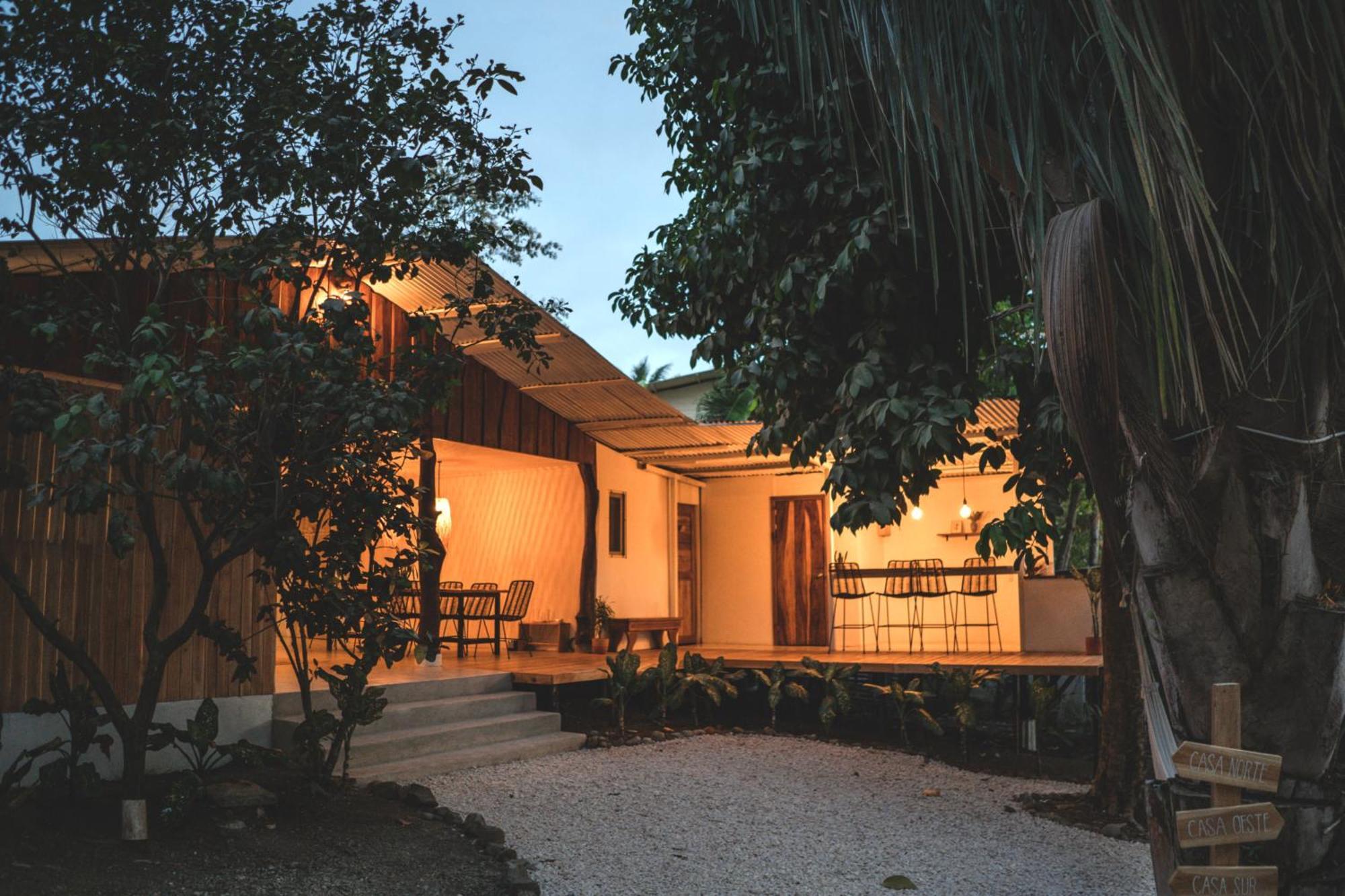 Cuatro Vientos Lodge & Apartments - Mal Pais, Costa Rica Playa Santa Teresa  Extérieur photo