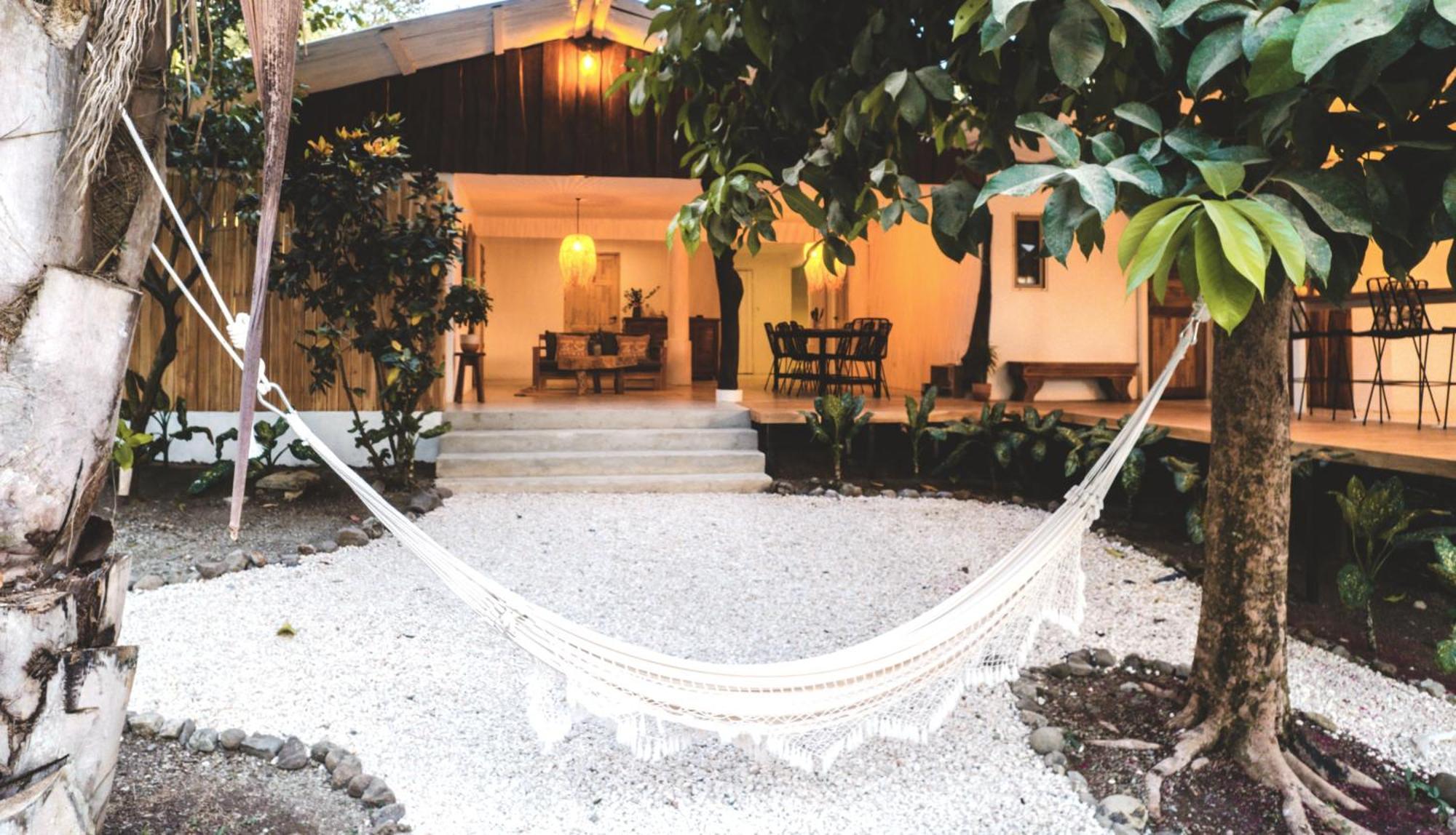 Cuatro Vientos Lodge & Apartments - Mal Pais, Costa Rica Playa Santa Teresa  Extérieur photo