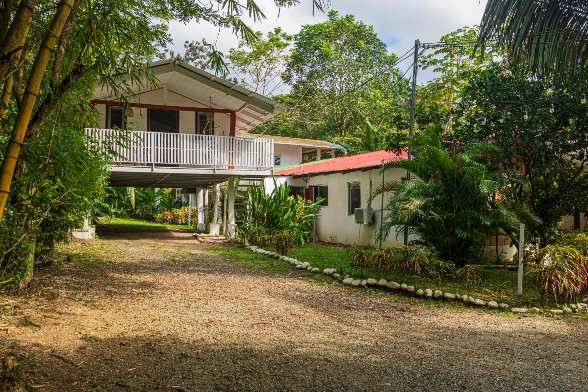 Cuatro Vientos Lodge & Apartments - Mal Pais, Costa Rica Playa Santa Teresa  Extérieur photo